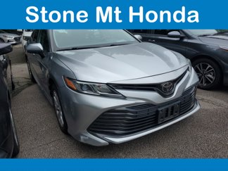 Used 2018 Toyota Camry L image 1