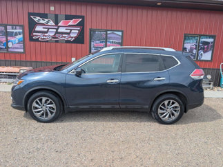 Used 2015 Nissan Rogue SL w/ SL Premium Package image 1