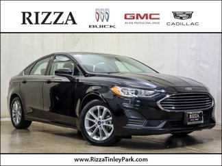 Used 2020 Ford Fusion SE image 1