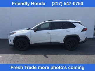 Used 2019 Toyota RAV4 LE image 1