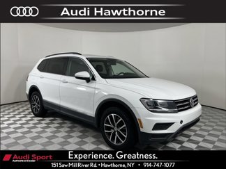 Used 2020 Volkswagen Tiguan SE w/ Panoramic Sunroof Package image 1