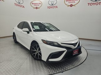 Used 2023 Toyota Camry SE image 1