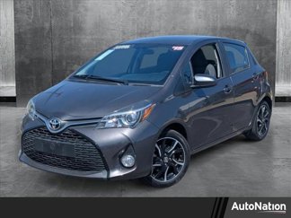 Used 2015 Toyota Yaris SE image 1