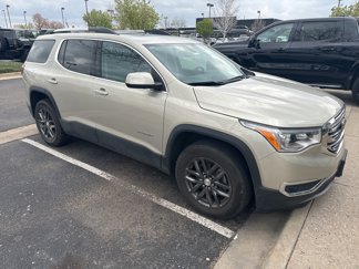 Used 2017 GMC Acadia SLT image 1