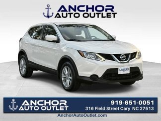 Used 2017 Nissan Rogue Sport S w/ S Appearance Package image 1