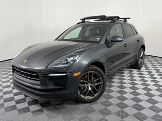 Certified 2022 Porsche Macan image 1