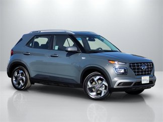 Used 2024 Hyundai Venue SEL image 1