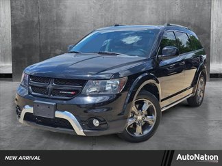 Used 2015 Dodge Journey Crossroad w/ Flexible Seating Group image 1