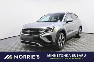 Used 2022 Volkswagen Taos SEL image 1