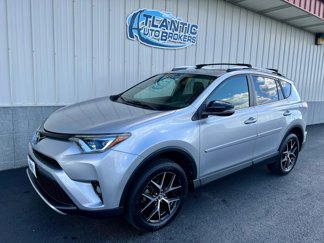 Used 2016 Toyota RAV4 SE image 1