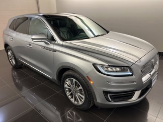 Used 2020 Lincoln Nautilus Reserve image 1