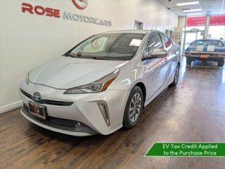 Used 2022 Toyota Prius L Eco image 1