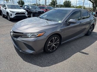 Used 2019 Toyota Camry SE image 1