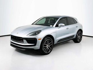 Used 2025 Porsche Macan image 1