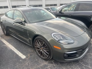 Used 2023 Porsche Panamera image 1