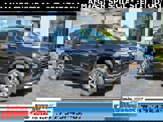 New 2025 Chevrolet Equinox LT w/ Safety and Technology Package image 1