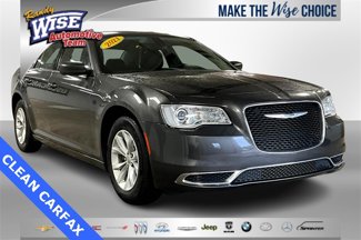 Used 2021 Chrysler 300 Touring image 1