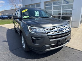 Used 2018 Ford Explorer XLT image 1