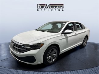 Used 2024 Volkswagen Jetta SE w/ Panoramic Sunroof Package image 1