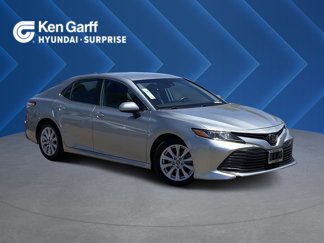 Used 2020 Toyota Camry LE image 1