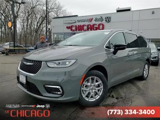 New 2025 Chrysler Pacifica Select image 1