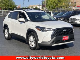 Used 2022 Toyota Corolla Cross LE w/ Moonroof Package image 1