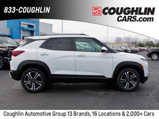 Used 2025 Chevrolet TrailBlazer LT w/ Convenience Package image 1