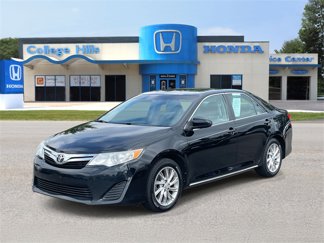 Used 2013 Toyota Camry SE image 1