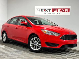 Used 2015 Ford Focus SE image 1