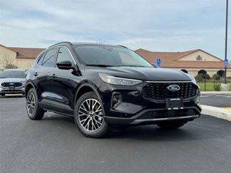 New 2023 Ford Escape SE w/ PHEV Premium Package image 1