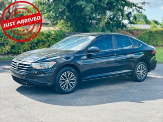 Used 2020 Volkswagen Jetta SE image 1