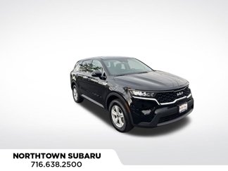 Used 2023 Kia Sorento LX image 1