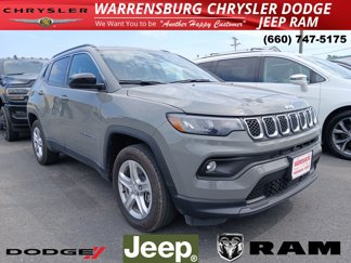 Used 2023 Jeep Compass Latitude w/ Convenience Group image 1