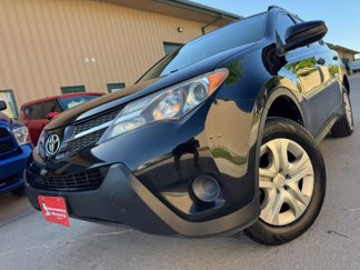 Used 2014 Toyota RAV4 LE image 1