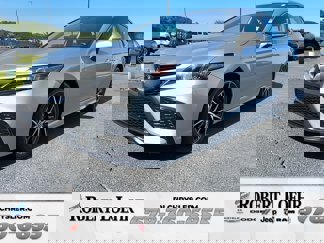 Used 2023 Toyota Camry SE image 1