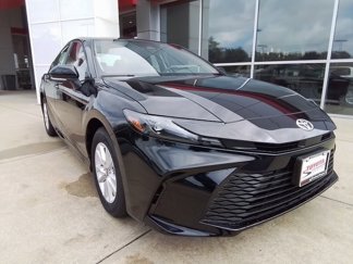 New 2025 Toyota Camry LE image 1