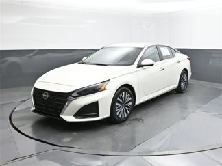 Used 2023 Nissan Altima 2.5 SV image 1