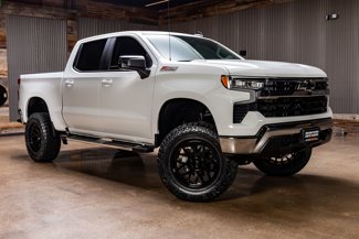 Used 2024 Chevrolet Silverado 1500 LT image 1