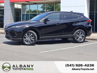 Used 2022 Toyota Venza LE image 1