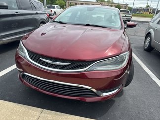 Used 2015 Chrysler 200 Limited image 1