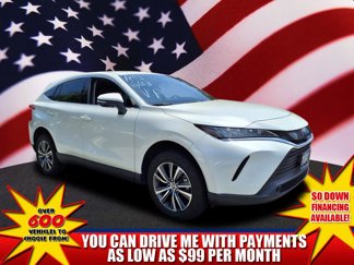 Used 2022 Toyota Venza LE image 1