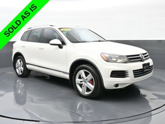 Used 2011 Volkswagen Touareg TDI image 1
