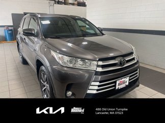 Used 2018 Toyota Highlander XLE image 1
