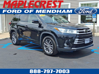 Used 2018 Toyota Highlander XLE image 1