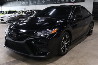 Used 2019 Toyota Camry L image 1
