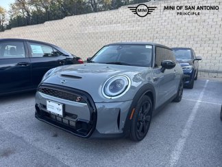 Certified 2023 MINI Cooper S image 1
