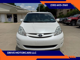 Used 2010 Toyota Sienna image 1