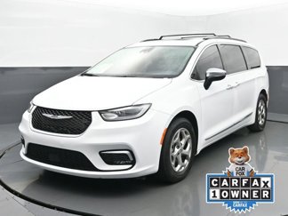 Used 2023 Chrysler Pacifica Limited image 1
