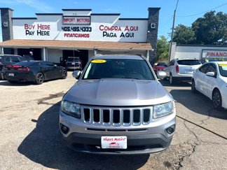 Used 2016 Jeep Compass Latitude image 1