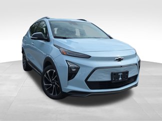 Used 2022 Chevrolet Bolt EUV Premier w/ Sun & Sound Package image 1